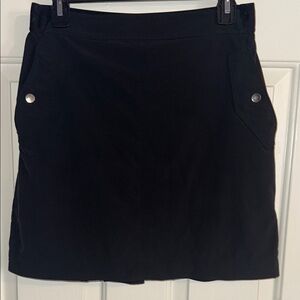 LIKE NEW ATHLETA SIZE 8 Black Skort pockets
